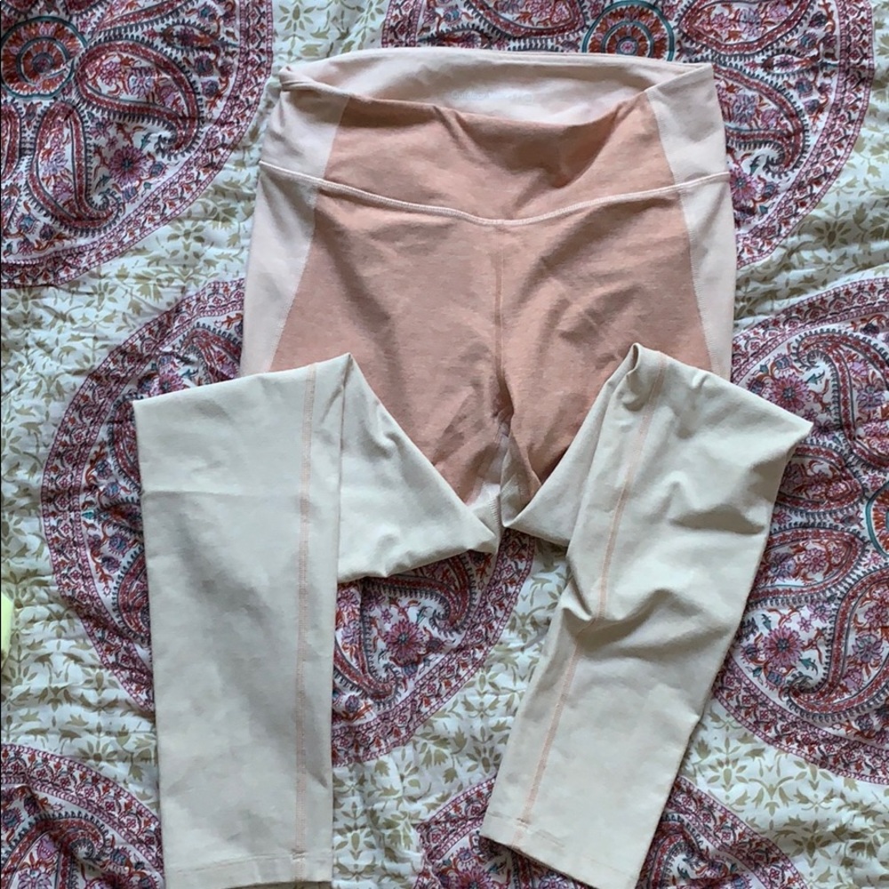 Barely worn outdoor voices leggings